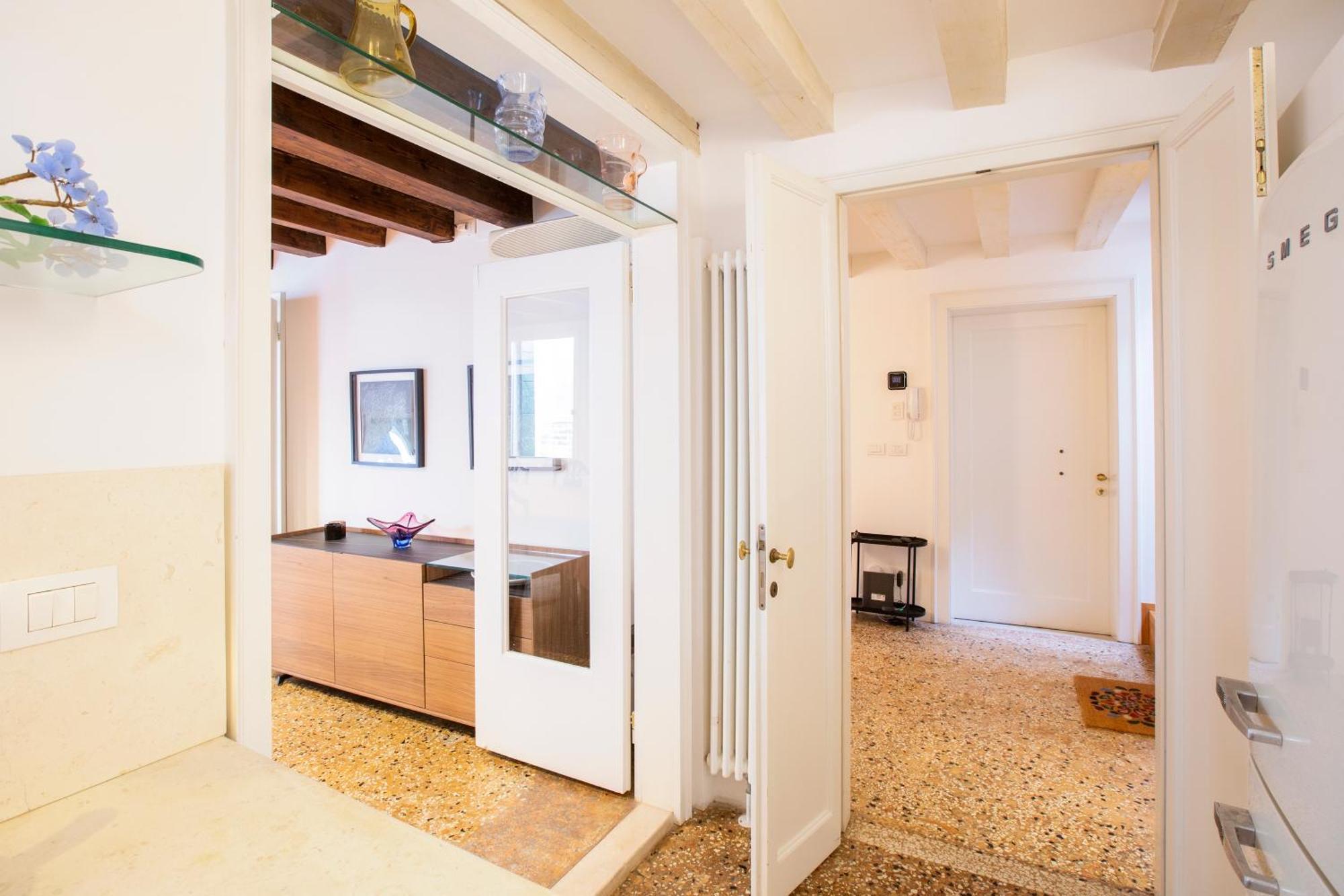 Gorgeous Suite San Polo Apartment เวนิส ภายนอก รูปภาพ