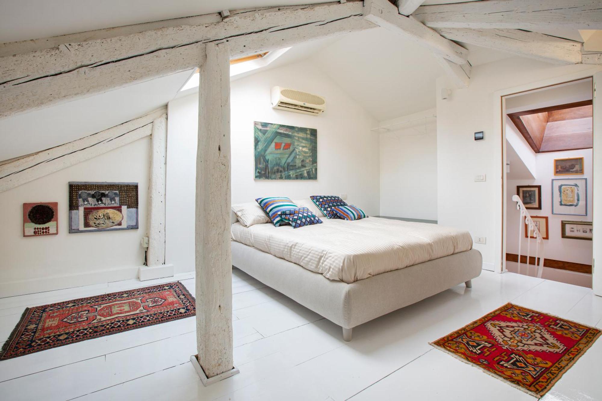 Gorgeous Suite San Polo Apartment เวนิส ภายนอก รูปภาพ